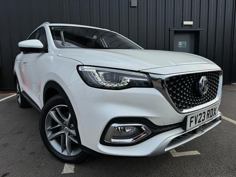 White Used 2023 MG HS Exclusive SUV | £22,491 (Expensive) - Image 1/3