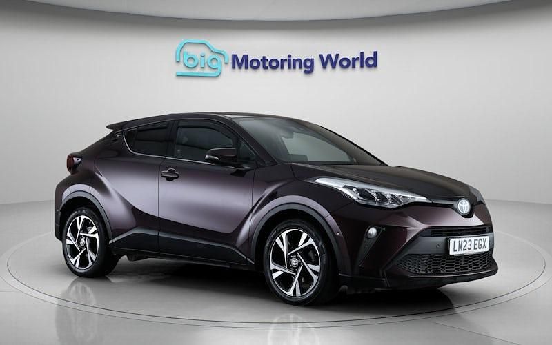 Used Toyota C-HR Design 122 HP (89 kW) 2023 Mauve/purple SUV