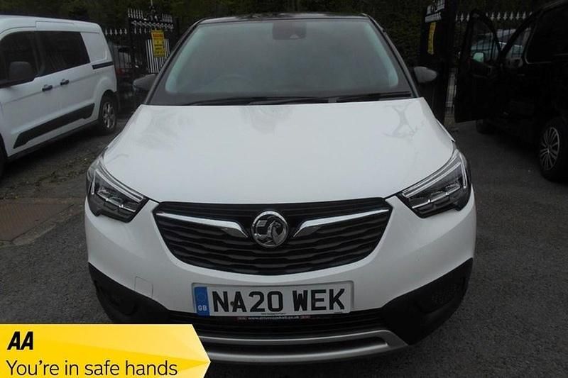 Used Vauxhall Crossland X 83 HP (61 kW) 2020 White SUV