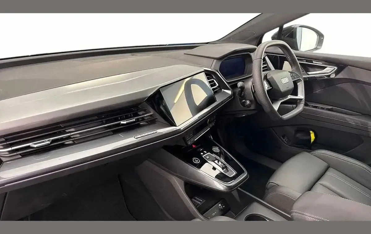 Used Audi Q4 e-tron Black Edition 206 kW (281 HP) 2025 Black SUV