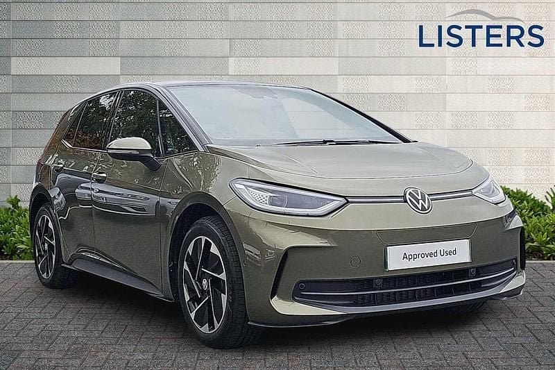 Dark olivine green New 2025 VW ID.3 Pro Hatchback | £29,990 (Expensive) - Image 1/4