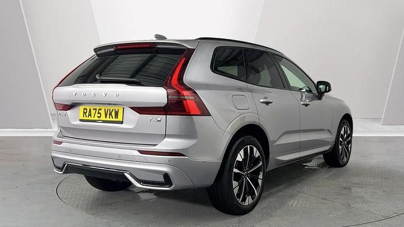 New Volvo XC60 Plus 2026 Silver SUV