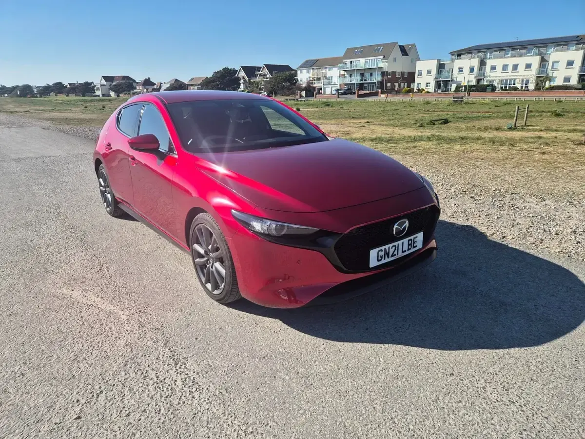 Used Mazda 3 Inclusive 162 HP (119 kW) 2021 Red Hatchback