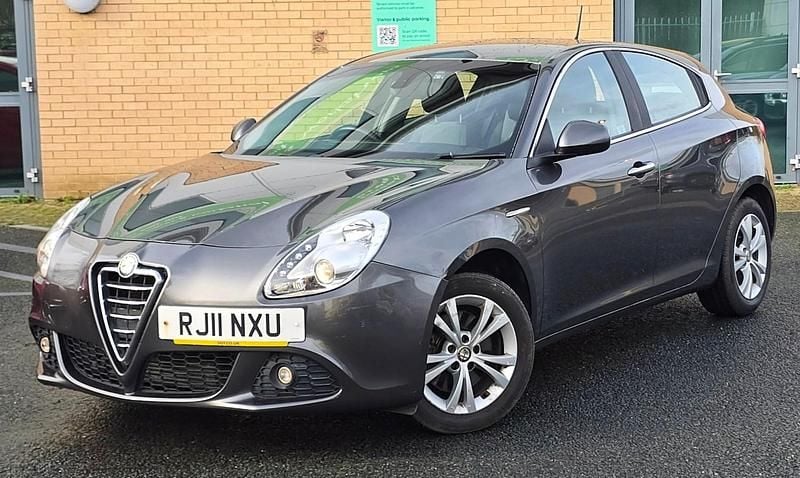 Used Alfa Romeo Giulietta Lusso 2011 Grey Hatchback