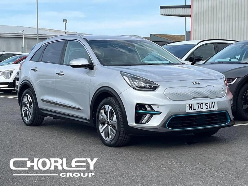 Begagnad Kia e-Niro 147 kW (201 HK) 2020 Silver SUV
