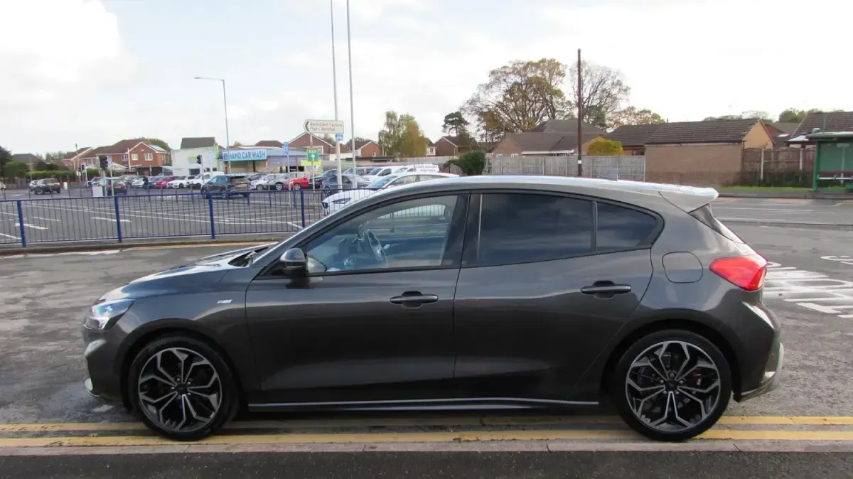 Used Ford Focus ST-Line X 155 HP (114 kW) 2020 Grey Hatchback