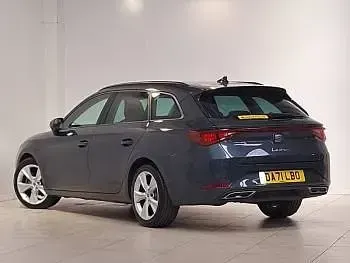 Usata Seat Leon FR 130 CV (95 kW) 2022 Grigio Station wagon