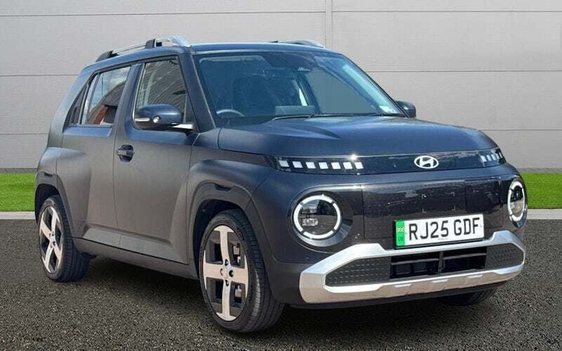 Used 2026 Hyundai Inster Hatchback | £20,499 (Good price) - Image 1/4