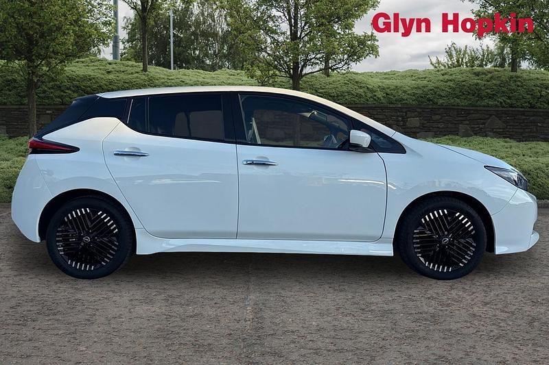 Used Nissan Leaf Shiro 110 kW (150 HP) 2023 White Hatchback