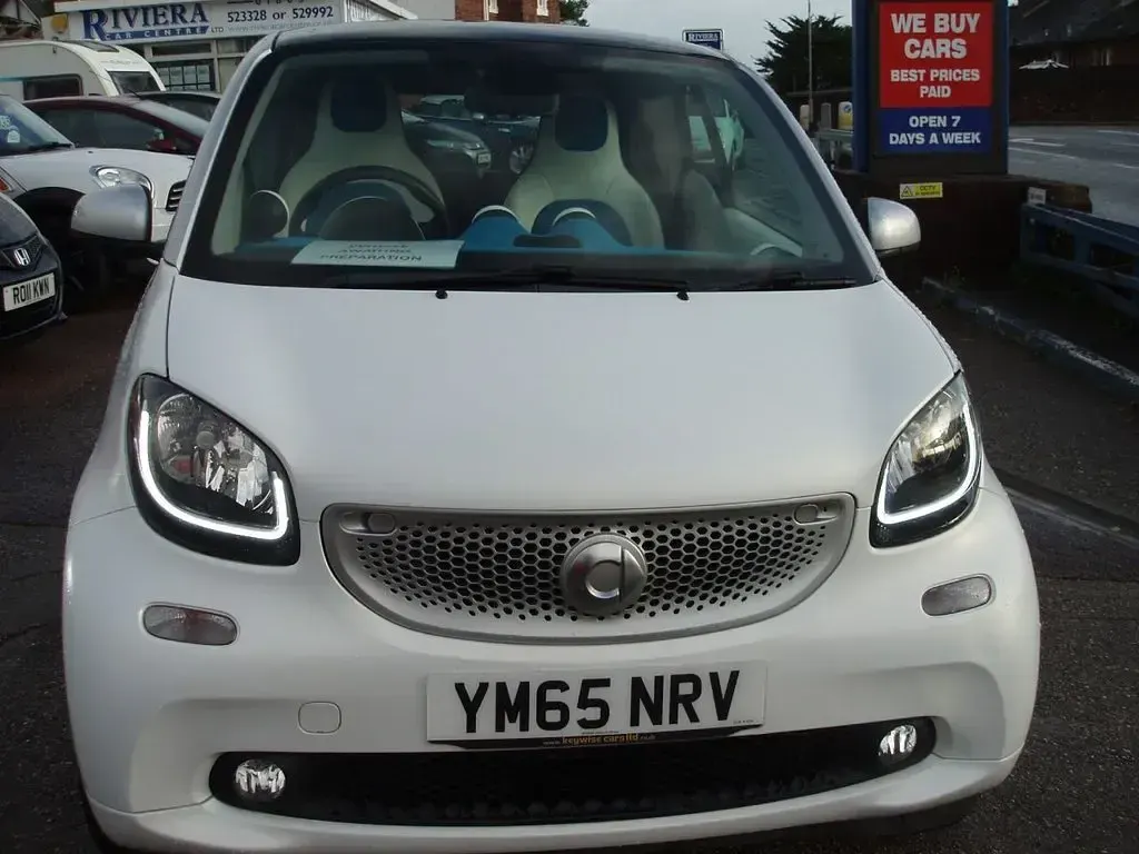 Used Smart ForTwo Coupé Premium 90 HP (66 kW) 2016 White Coupe