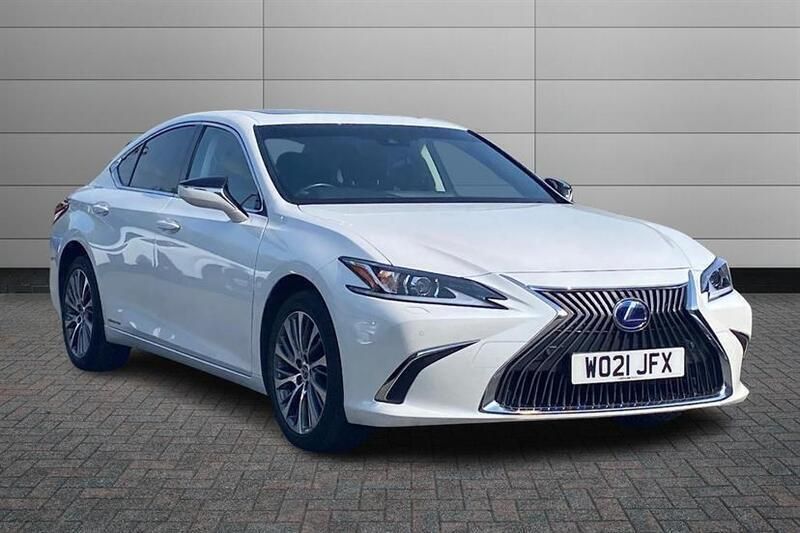 Sonic white Used 2021 Lexus ES300H Sedan | £25,211 (Fair price) - Image 1/3