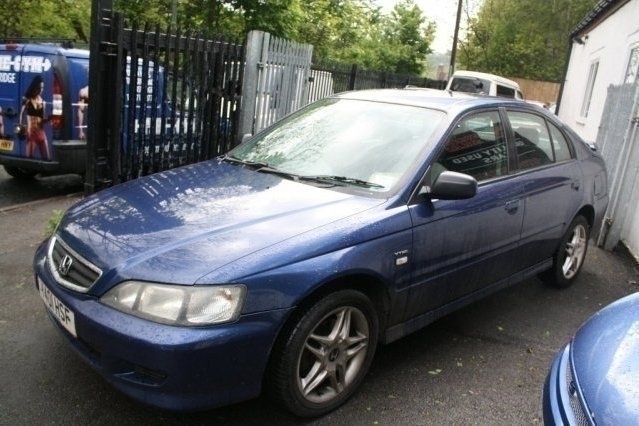 Used 2001 Honda Accord Sedan | £695 - Image 1/4
