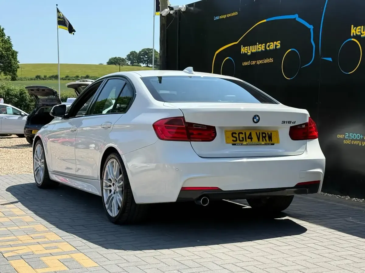 Used BMW 318 M Sport 2014 White Sedan
