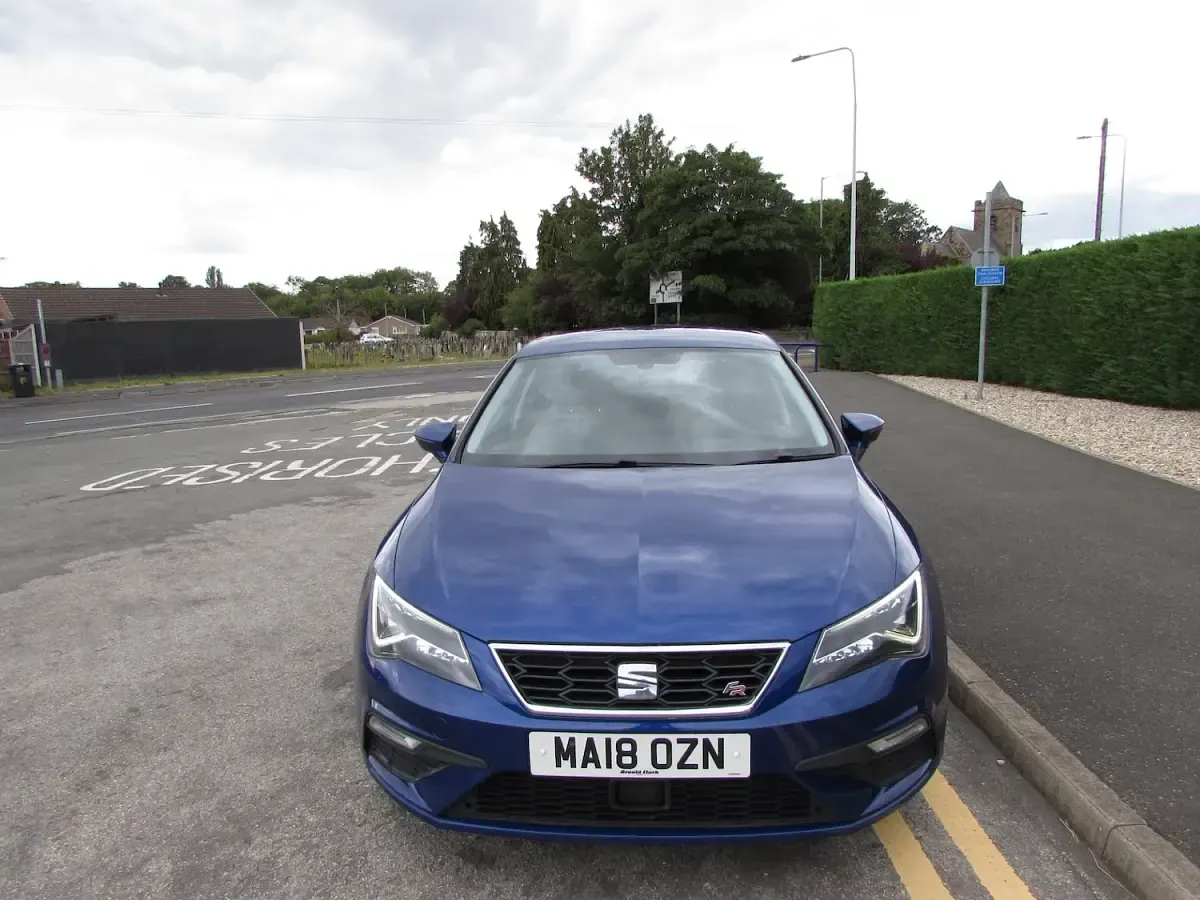 Used Seat Leon FR 150 HP (110 kW) 2018 Blue Hatchback