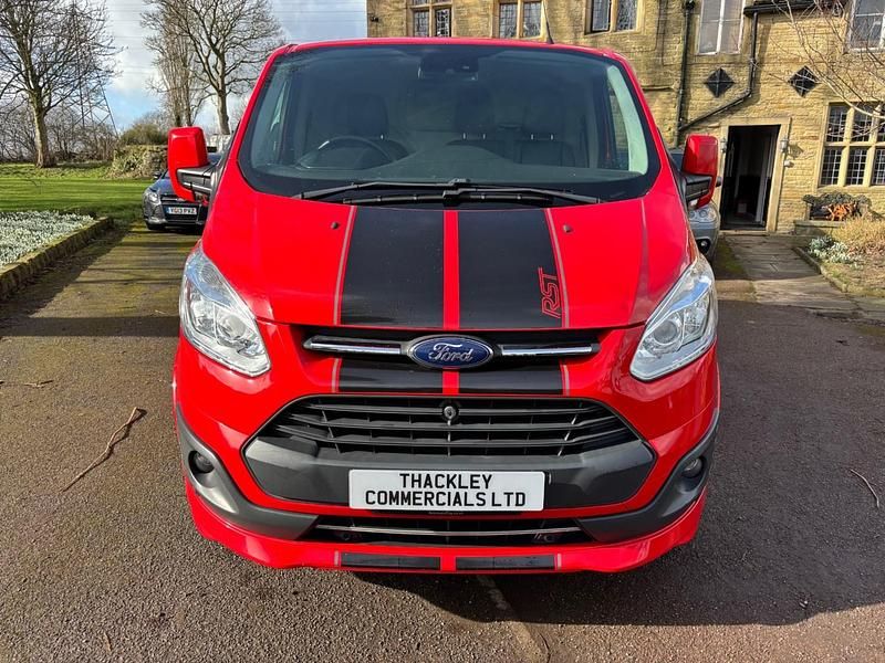 Used Ford Transit Custom Sport 170 HP (125 kW) 2017 Red Van