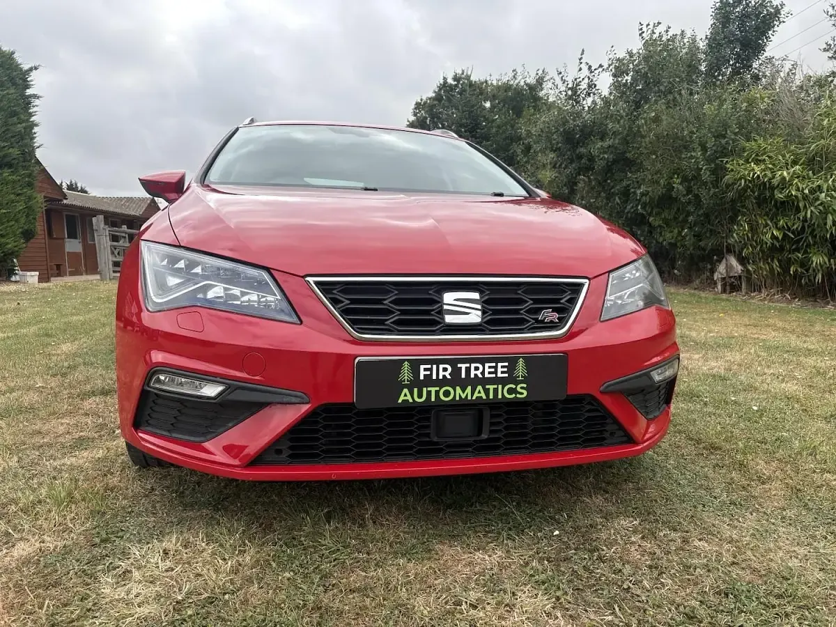 Used Seat Leon FR 150 HP (110 kW) 2017 Red Estate