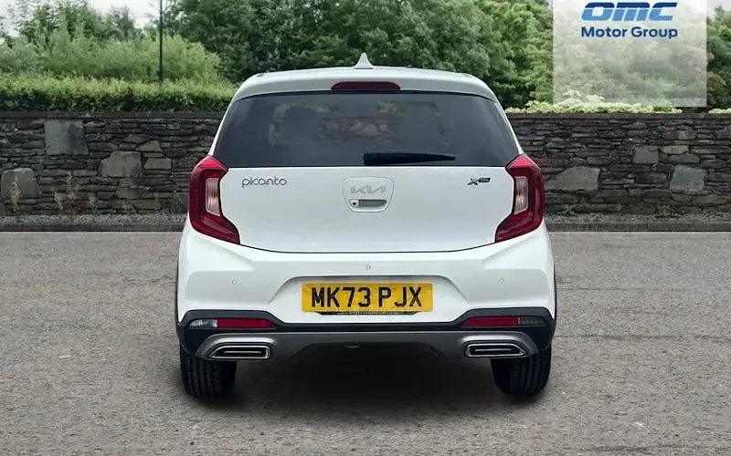 Used Kia Picanto X-Line 67 HP (49 kW) 2023 White Hatchback