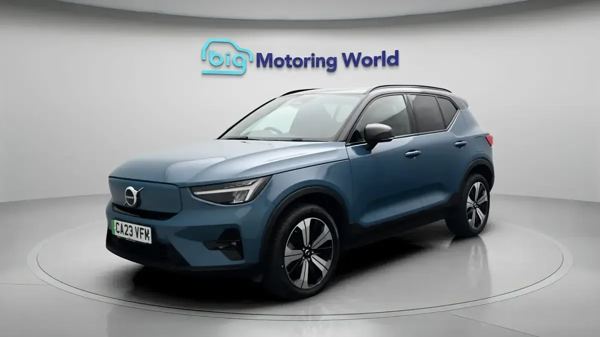 Used Volvo XC40 Plus 300 kW (408 HP) 2023 Blue SUV