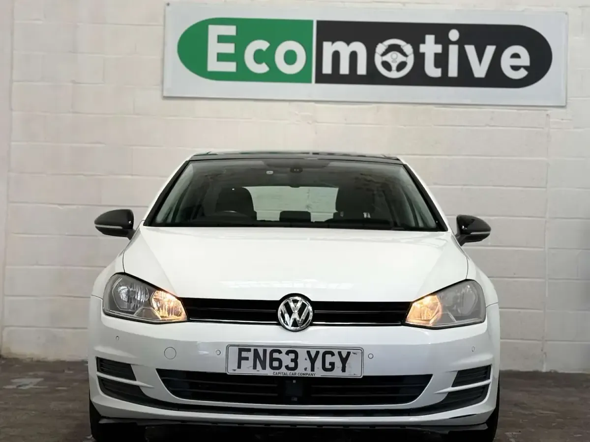 Used VW Golf VII SE 122 HP (89 kW) 2013 White Hatchback