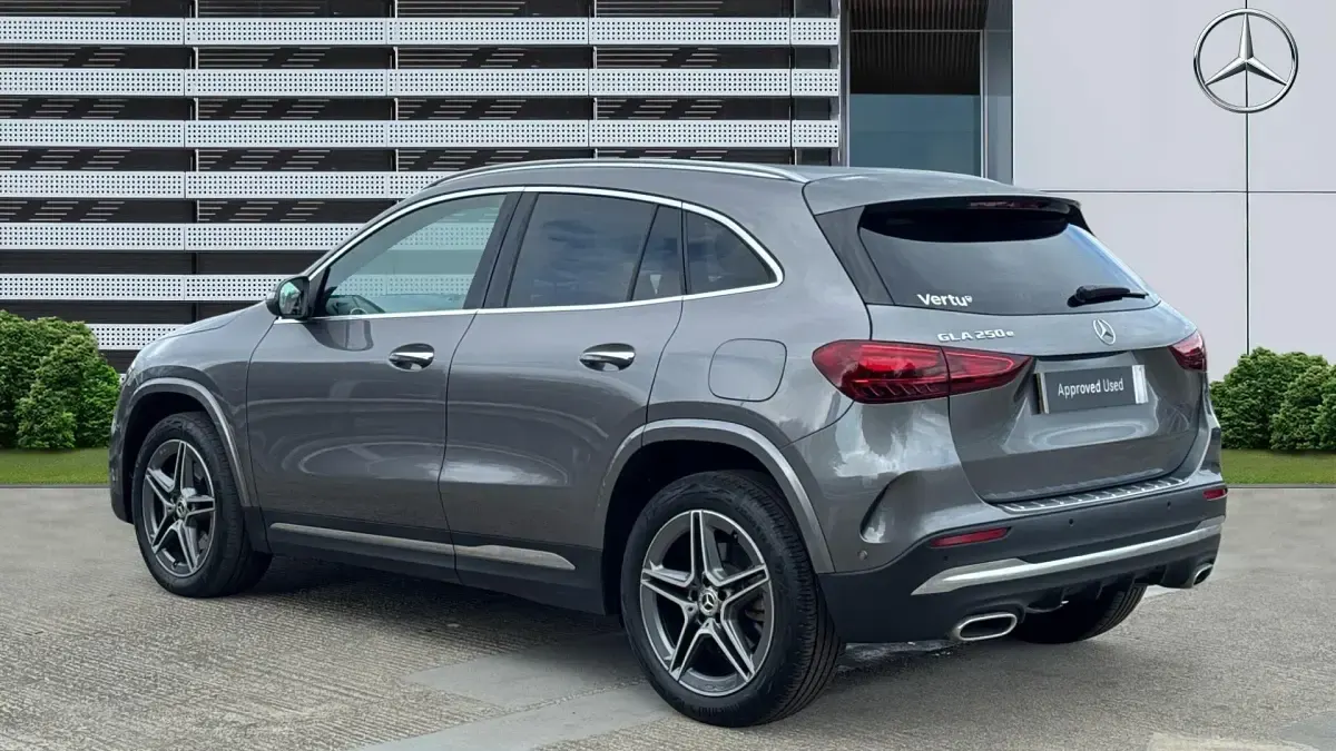 Used Mercedes GLA250 Executive 218 HP (160 kW) 2024 Grey SUV