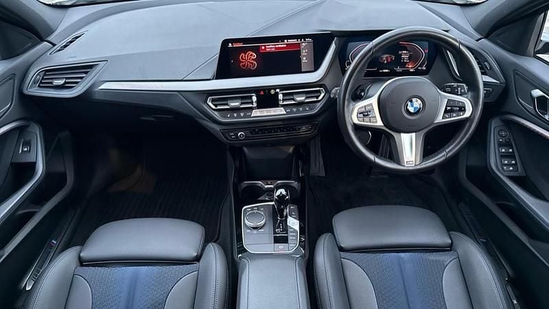 Used BMW 118 M Sport 134 HP (98 kW) 2023 White Hatchback