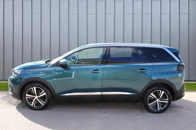 Used Peugeot 5008 Allure 129 HP (94 kW) 2019 Green SUV