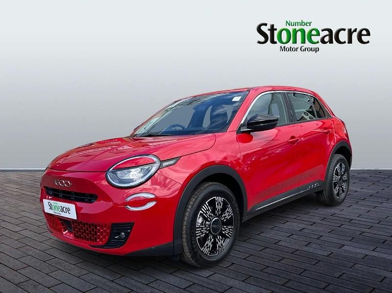 New Fiat 600E Red 113 kW (154 HP) 2025 Red Hatchback