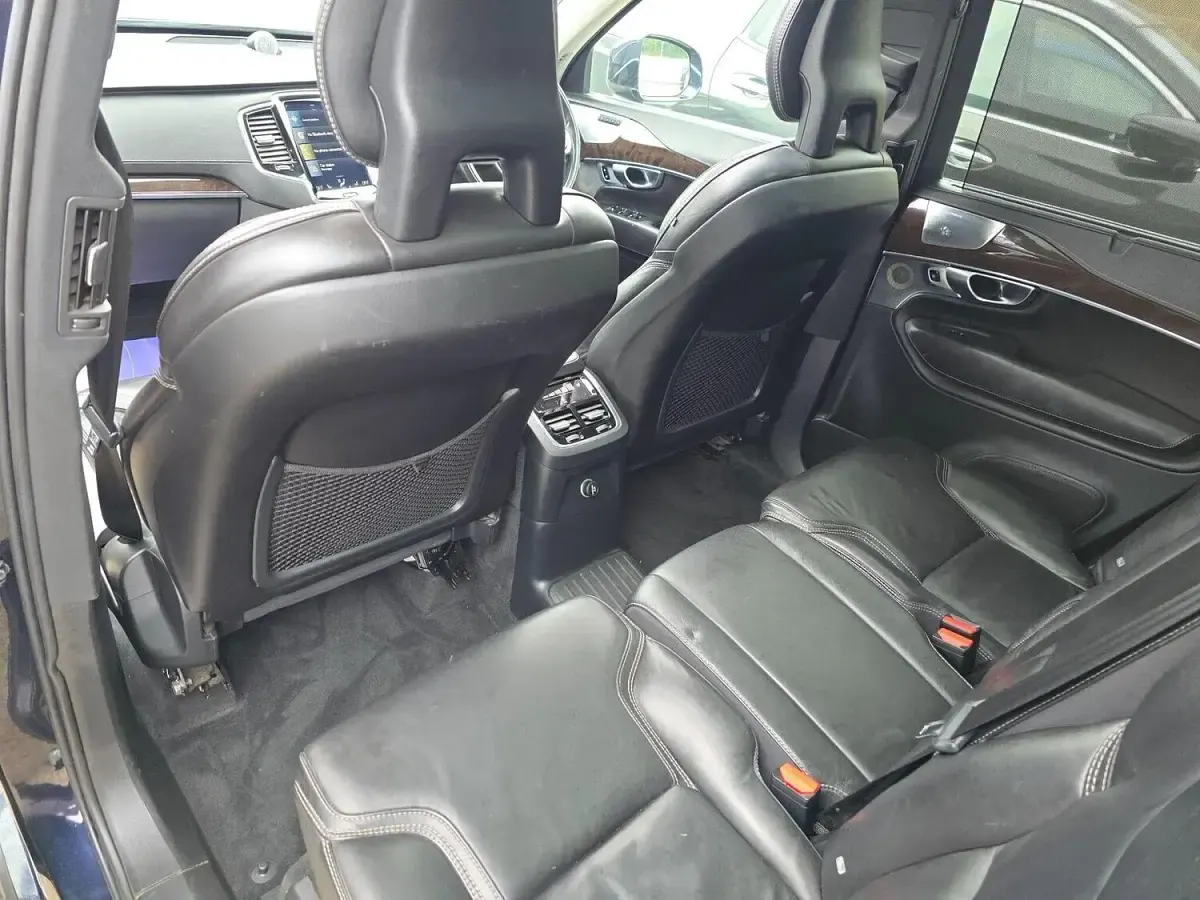 Used Volvo XC90 Inscription 2017 Blue SUV