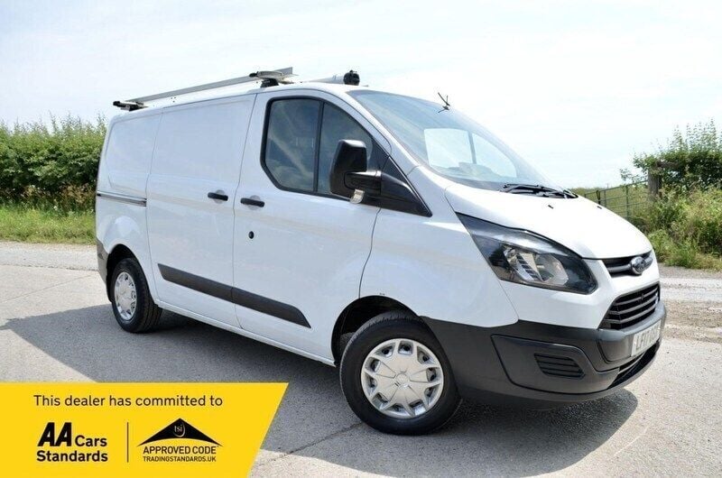White Used 2017 Ford Transit Custom Van | £7,990 (Super price) - Image 1/3