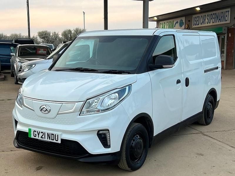 White Used 2021 Maxus eDeliver 3 Van | £7,950 (Fair price) - Image 1/4