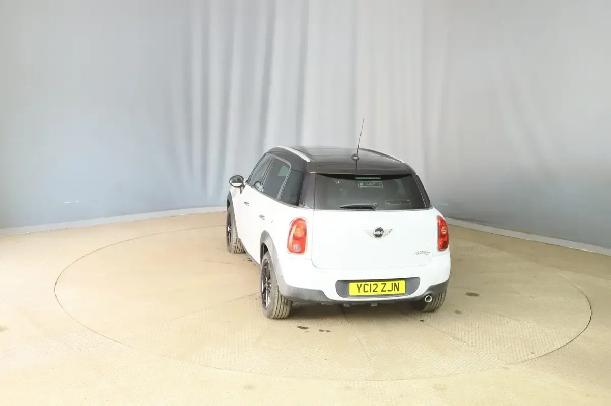 Used Mini Cooper D 2012 White Hatchback