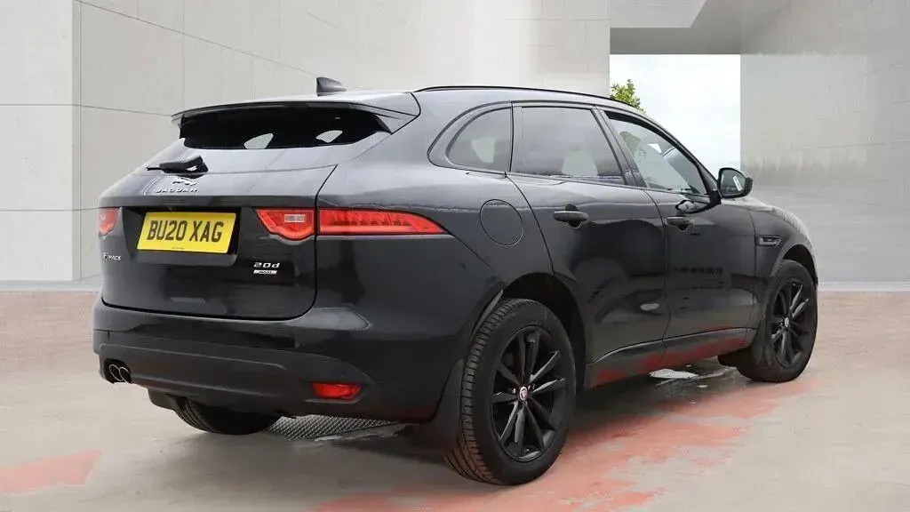 Second-hand Jaguar F-Pace Chequered Flag 2020 Negru SUV