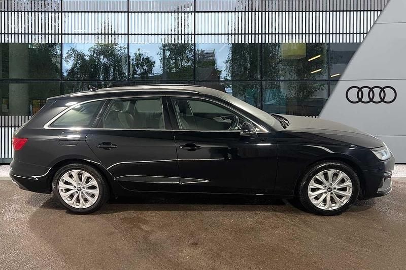 Used Audi A4 Comfort 150 HP (110 kW) 2023 Black Estate