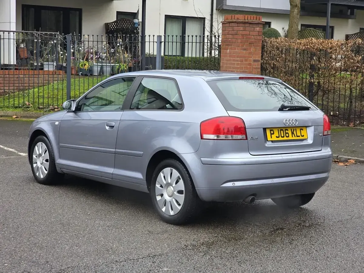 Used Audi A3 100 HP (73 kW) 2006 Silver Hatchback