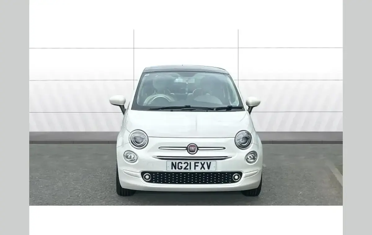 Used Fiat 500 Lounge 68 HP (50 kW) 2021 White Hatchback