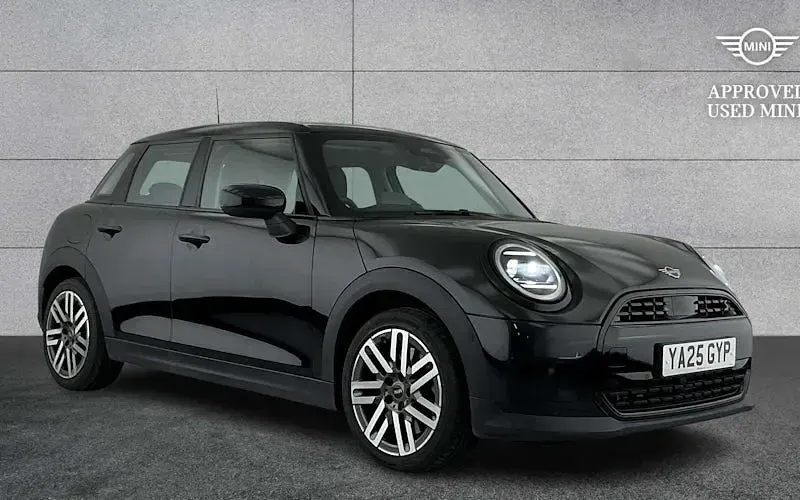 Used Mini Cooper Classic 150 kW (204 HP) 2025 Hatchback