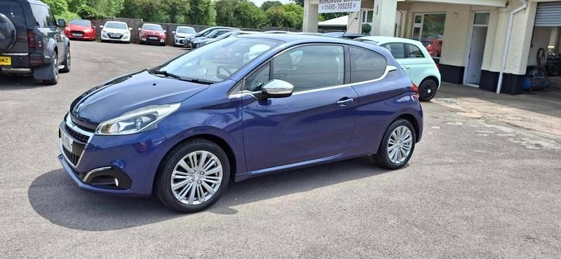 Blue Used 2016 Peugeot 208 Allure Hatchback | £4,395 (Fair price) - Image 1/3