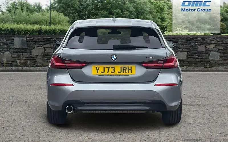Used BMW 118 Sport Line 136 HP (100 kW) 2024 Grey Hatchback