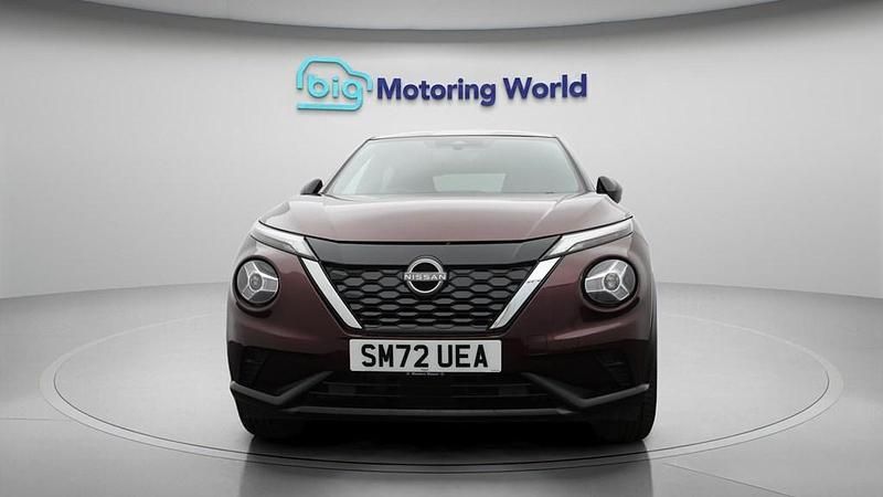 Used Nissan Juke N-Connecta 143 HP (105 kW) 2023 Red SUV