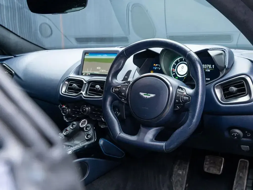 Used Aston Martin V8 Vantage 510 HP (375 kW) 2019 Blue Coupe