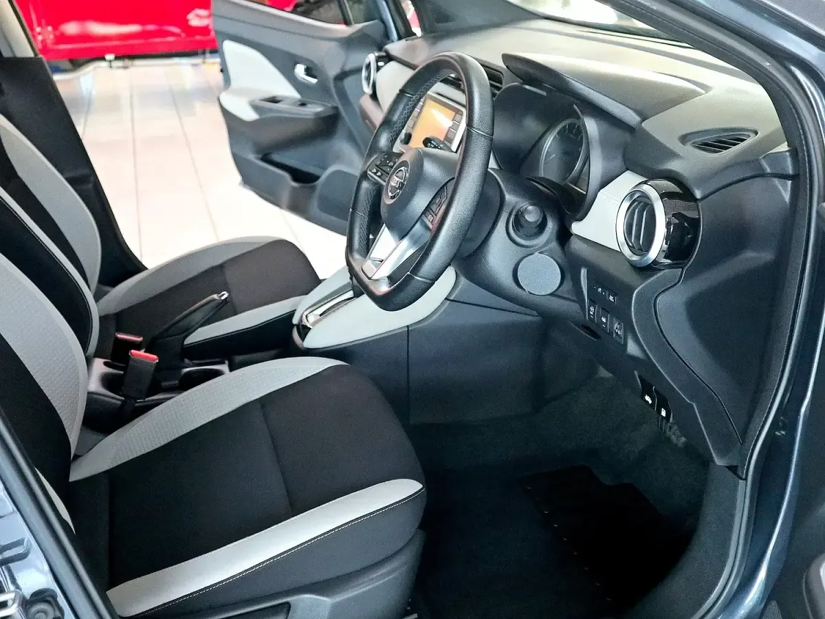 Used Nissan Micra Tekna 92 HP (67 kW) 2021 Grey Hatchback