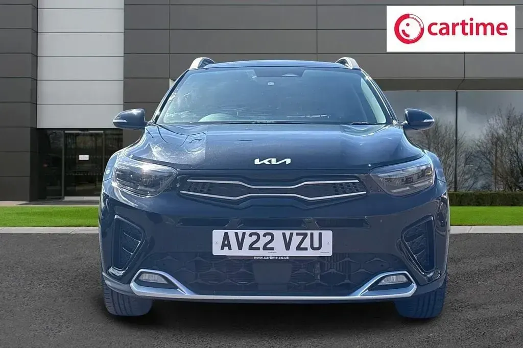 Second-hand Kia Stonic GT-Line 118 CP (86 kW) 2022 Negru SUV