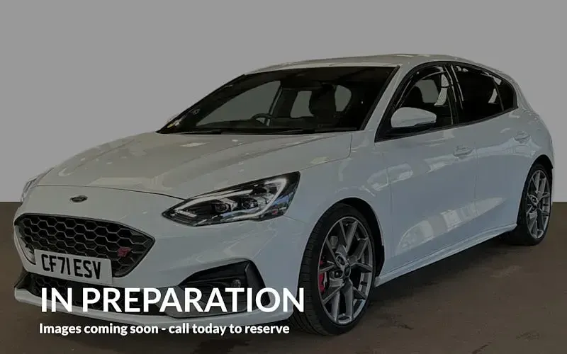 Used Ford Focus ST 280 HP (205 kW) 2021 White Hatchback