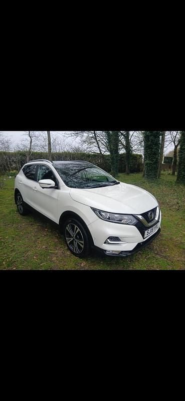 Used Nissan Qashqai N-Connecta 115 HP (84 kW) 2019 White SUV