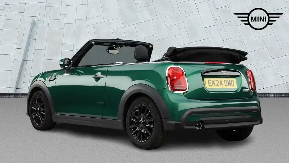 Used Mini Cooper Cabriolet Classic 134 HP (98 kW) 2024 Green Cabriolet