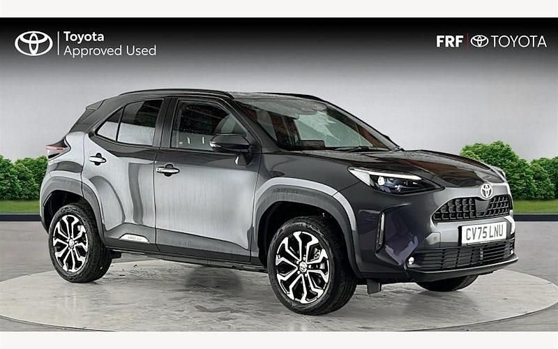 New Toyota Yaris Hybrid Design 131 HP (96 kW) 2025 Estate