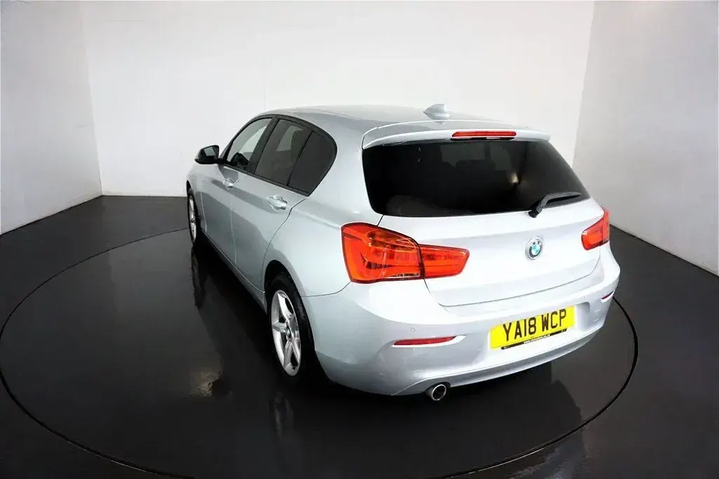 Used BMW 116 Comfort Edition 116 HP (85 kW) 2018 Silver Hatchback