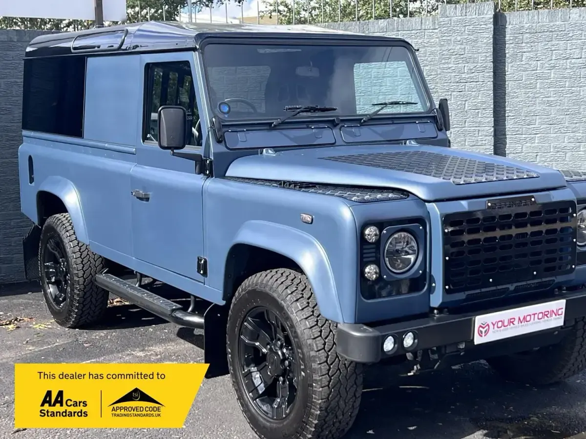 Usado Land Rover Defender 120 HP (88 kW) 1991 Branco SUV