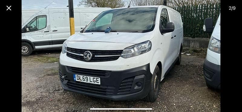 Used Vauxhall Vivaro Edition 120 HP (88 kW) 2020 White MPV