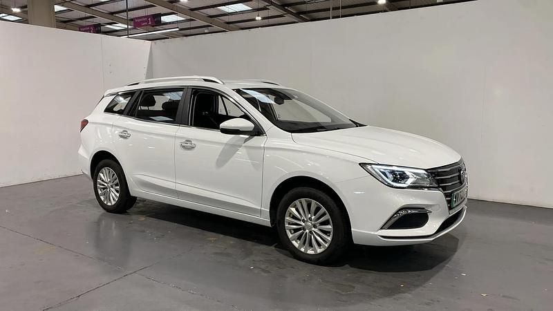 White Used 2022 MG MG5 EV Exclusive Estate | £10,777 (Fair price) - Image 1/3